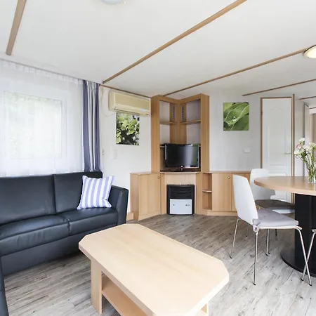 Chalet Comfortable With Dishwasher, In A Car-free Zone *